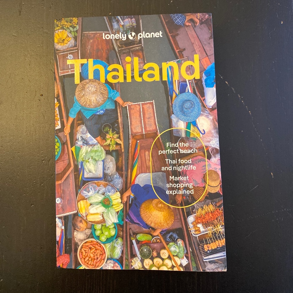 Lonely planet Thailand guide book (2024)